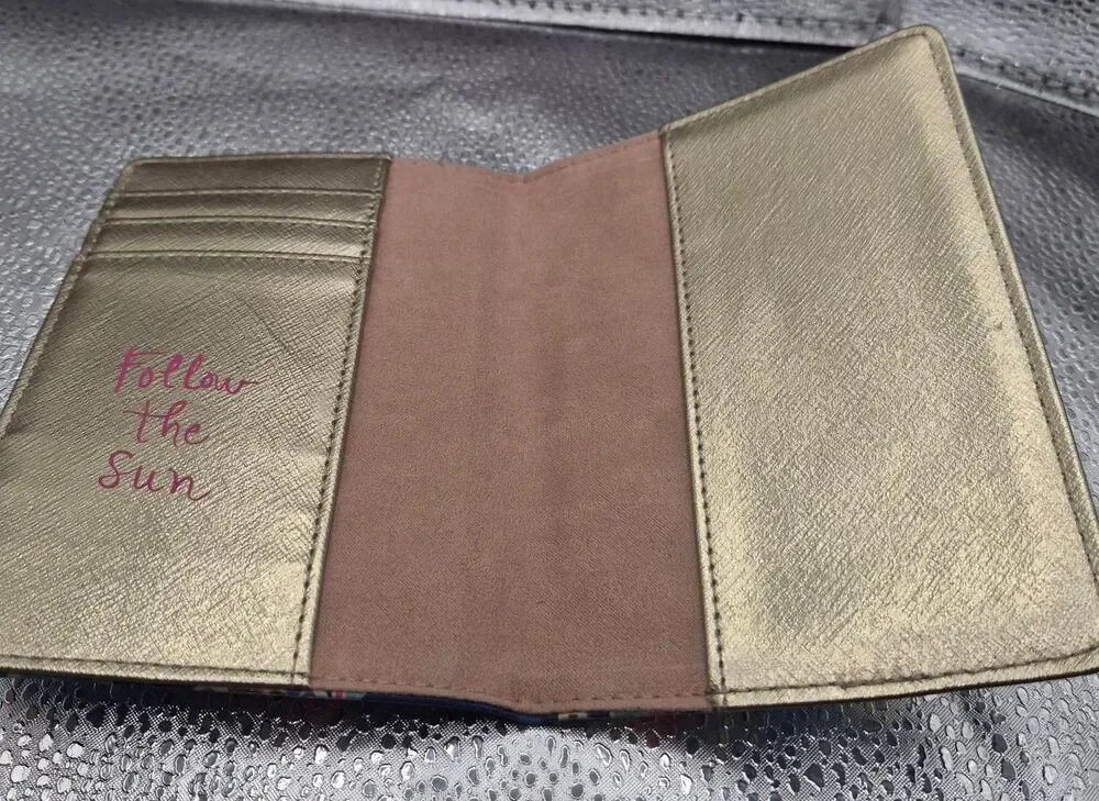 Lilly Pulitzer passport case
